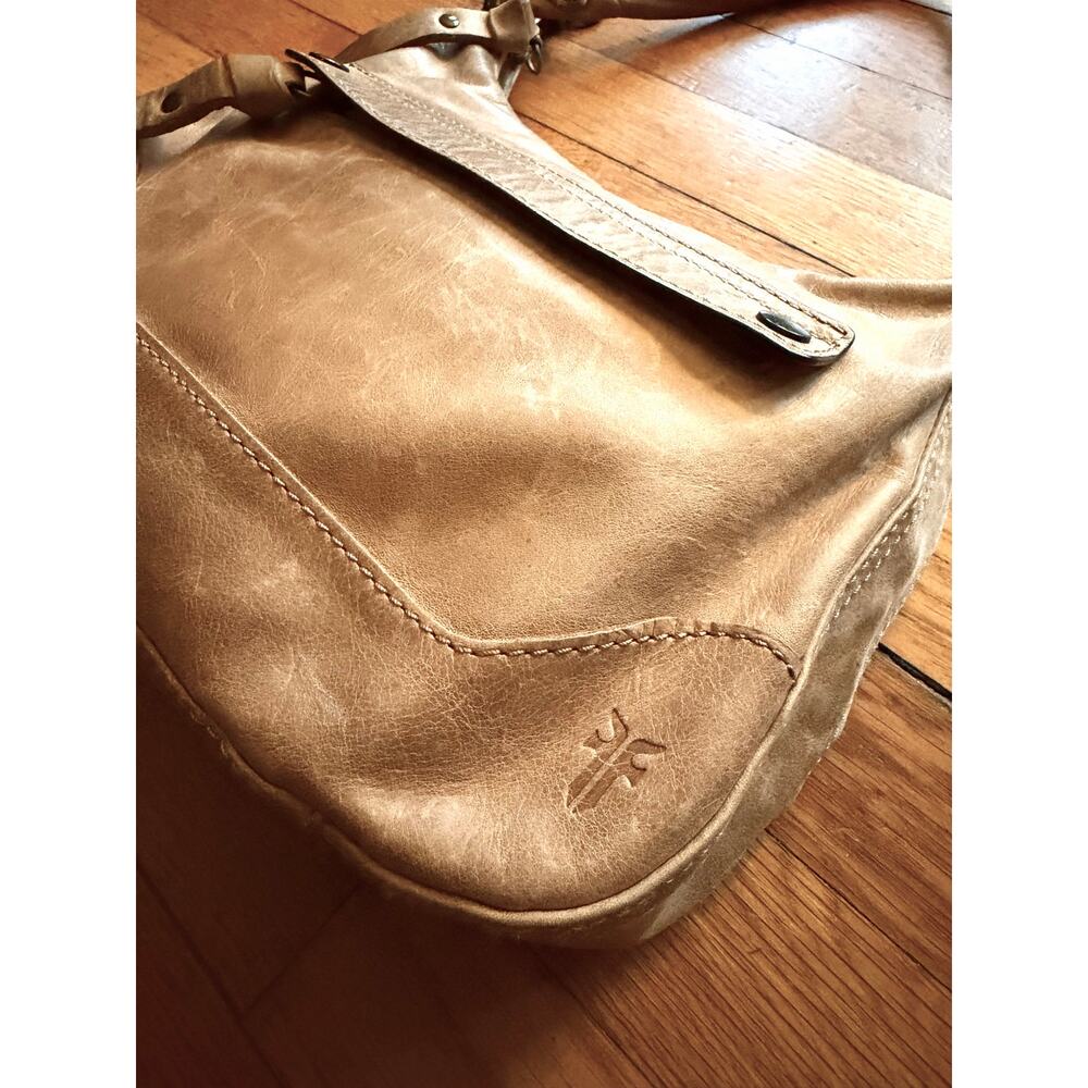 FRYE 'Melissa' Distressed Tan Leather Shoulder Bag w/Crossbody Strap - Picture 3 of 16